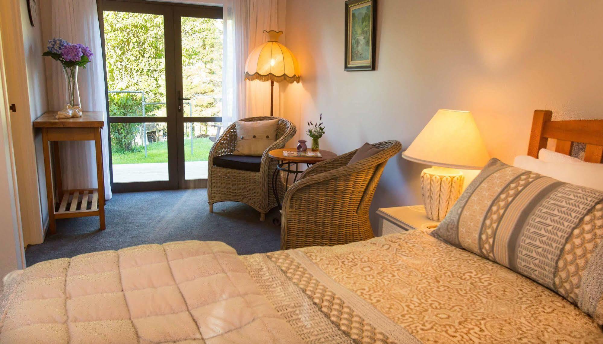 Rolling Hills Country Stay B&B ตาอูรังกา ภายนอก รูปภาพ